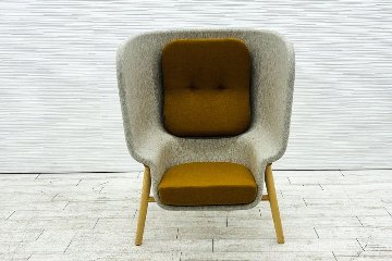 デフォルム プライバシーチェア 中古 ラウンジチェア Pod PET Felt Privacy Chair 中古オフィス家具 フレーム/グレー クッション/イエローの画像
