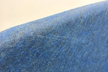 デフォルム プライバシーチェア 中古 ラウンジチェア Pod PET Felt Privacy Chair 中古オフィス家具 フレーム/ブルー クッション/グレーの画像