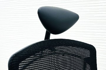 オカムラ コンテッサチェア 中古 OKAMURA Contessa ヘッドレスト付 ポリッシュフレーム クッション 中古オフィス家具 ブラックの画像