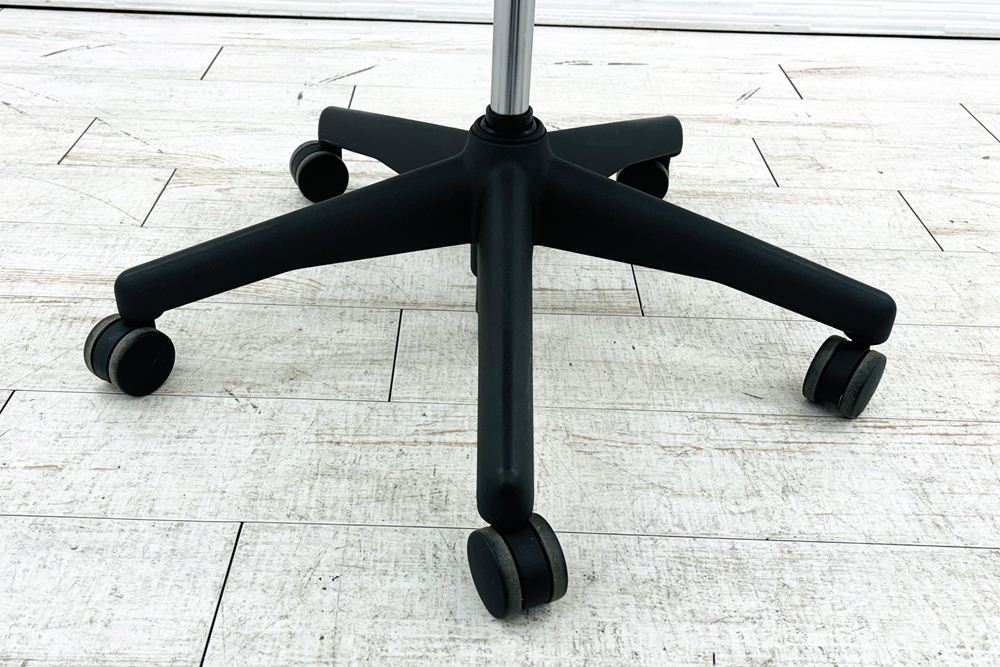アーロンチェア 中古 Bサイズ ライト 【前傾チルト無し】 アーロン ハーマンミラー Aeron Chairs Herman Miller 中古オフィス家具の画像