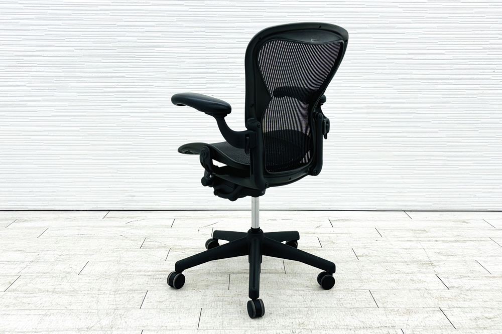 アーロンチェア 中古 Bサイズ ライト 【前傾チルト無し】 アーロン ハーマンミラー Aeron Chairs Herman Miller 中古オフィス家具の画像