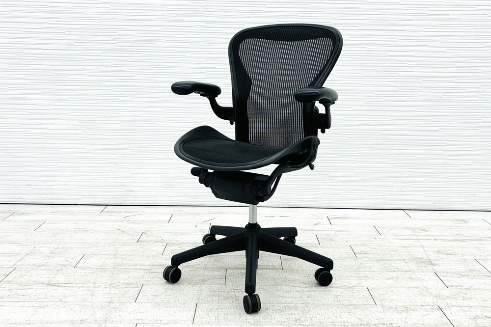 アーロンチェア 中古 Bサイズ ライト 【前傾チルト無し】 アーロン ハーマンミラー Aeron Chairs Herman Miller 中古オフィス家具の画像