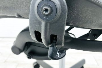 アーロンチェア 中古 Bサイズ ライト 【前傾チルト無し】 アーロン ハーマンミラー Aeron Chairs Herman Miller 中古オフィス家具の画像