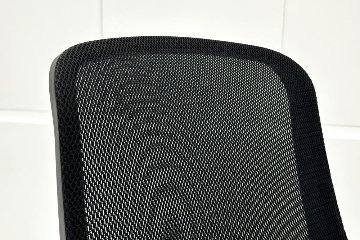 コクヨ シロッコチェア 中古 Scirocco(シロッコ)シリーズ 可動肘 KOKUYO 中古オフィス家具 レッド/ブラックの画像