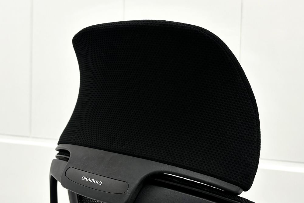 オカムラ シルフィーチェア 中古 2019年製 エクストラハイバック 可動肘 OKAMURA Sylphy 中古オフィス家具 ブラックの画像