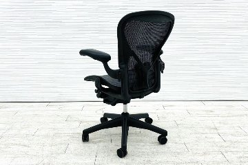 アーロンチェア 中古 Bサイズ フル装備 タキシードメッシュ ハーマンミラー Herman Miller Aeron Chairs 中古オフィス家具 肘レバーの画像