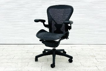 アーロンチェア 中古 Bサイズ フル装備 タキシードメッシュ ハーマンミラー Herman Miller Aeron Chairs 中古オフィス家具 肘レバーの画像