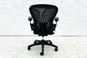 アーロンチェア 中古 Bサイズ フル装備 タキシードメッシュ ハーマンミラー Herman Miller Aeron Chairs 中古オフィス家具 肘レバーの画像