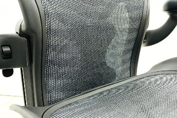 アーロンチェア 中古 Bサイズ フル装備 タキシードメッシュ ハーマンミラー Herman Miller Aeron Chairs 中古オフィス家具 肘レバーの画像
