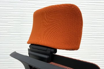 オカムラ フィノラチェア 中古 2020年製 エクストラハイバック 可動肘 メッシュ 中古オフィス家具 OKAMURA Finora C78BBR-F1F8 オレンジの画像