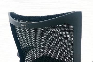 バロンチェア オカムラ 中古 ローバック OKAMURA Baron シルバーフレーム メッシュ 可動肘 中古オフィス家具 ブラックの画像