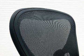 【未開封未使用品】 ハーマンミラー アーロンチェア リマスタード Bサイズフル装備 中古 中古オフィス家具 ポリッシュドアルミニウムベース ONYX オニキスブラック レザーアームの画像
