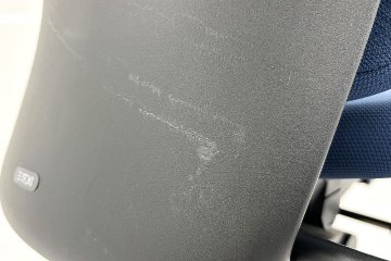 イトーキ フルゴチェア 中古 2021年製 fulgo 肘無 ハイバック 事務椅子 ITOKI 中古オフィス家具 ネイビーブルーの画像