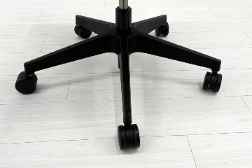 イトーキ フルゴチェア 中古 2021年製 fulgo 肘無 ハイバック 事務椅子 ITOKI 中古オフィス家具 ネイビーブルーの画像