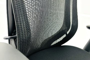 オカムラ シルフィーチェア 中古 2018年製 ハイバック 可動肘 OKAMURA Sylphy 中古オフィス家具 C685XR ブラックの画像