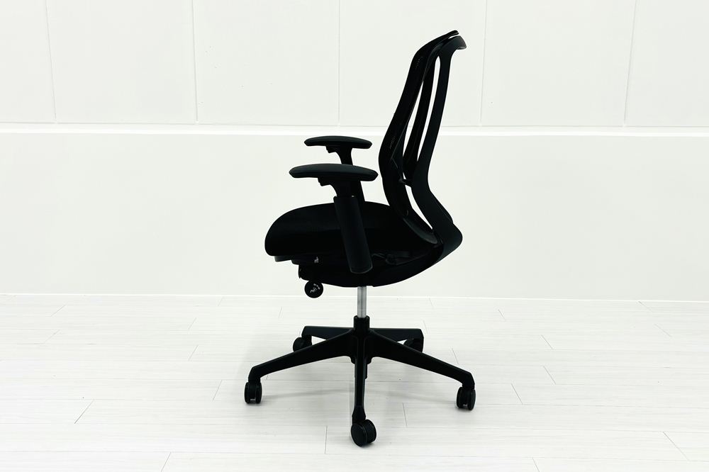 オカムラ シルフィーチェア ハイバック ブラック | 中古オフィス