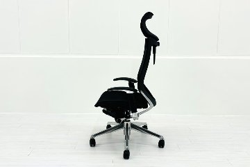 バロンチェア 中古 オカムラ エクストラハイバック メッシュ 可動肘 高機能チェア 中古オフィス家具 可動ヘッドレスト ブラックの画像