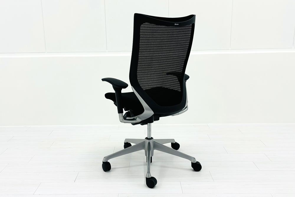 中古 バロンチェア オカムラ OKAMURA Baron 中古オフィス家具 ハイバック 可動肘 ブラックの画像