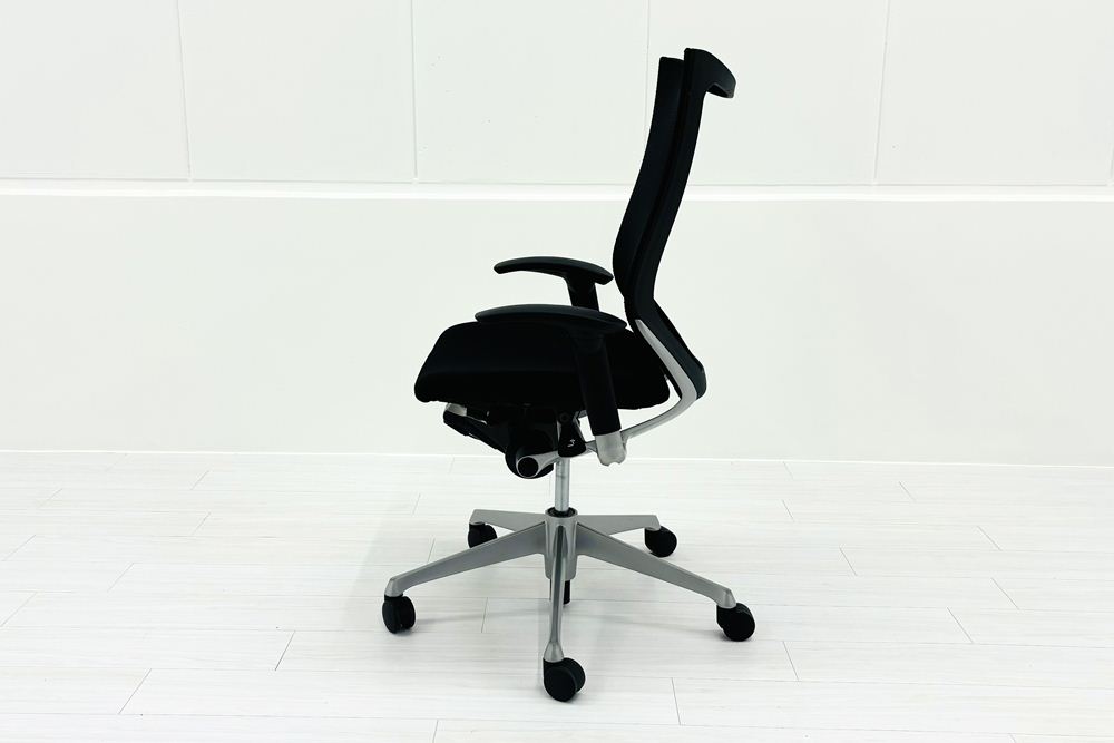 中古 バロンチェア オカムラ OKAMURA Baron 中古オフィス家具 ハイバック 可動肘 ブラックの画像