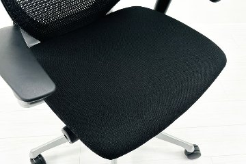 中古 バロンチェア オカムラ OKAMURA Baron 中古オフィス家具 ハイバック 可動肘 ブラックの画像