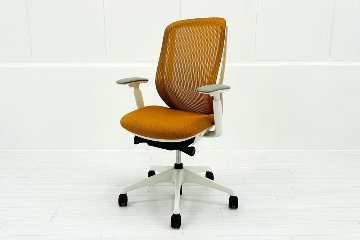 シルフィーチェア オカムラ 中古 2020年製 ハイバック 可動肘 Sylphy クッション 中古オフィス家具 C685XW-FMR8 オレンジの画像