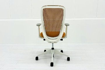 シルフィーチェア オカムラ 中古 2020年製 ハイバック 可動肘 Sylphy クッション 中古オフィス家具 C685XW-FMR8 オレンジの画像