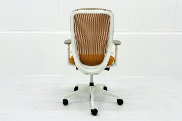 シルフィーチェア オカムラ 中古 2016年製 ハイバック 可動肘 Sylphy クッション 中古オフィス家具 C685XW-FMR8 オレンジの画像