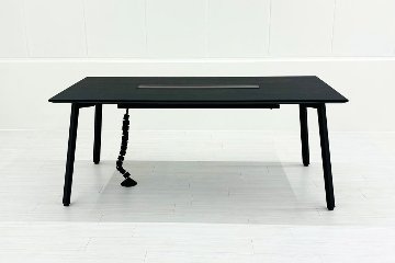 コクヨ サイビ SAIBI 小型会議テーブル 会議机 ミーティングテーブル 中古 2022年製 幅1800 中古オフィス家具 1800/900/720の画像