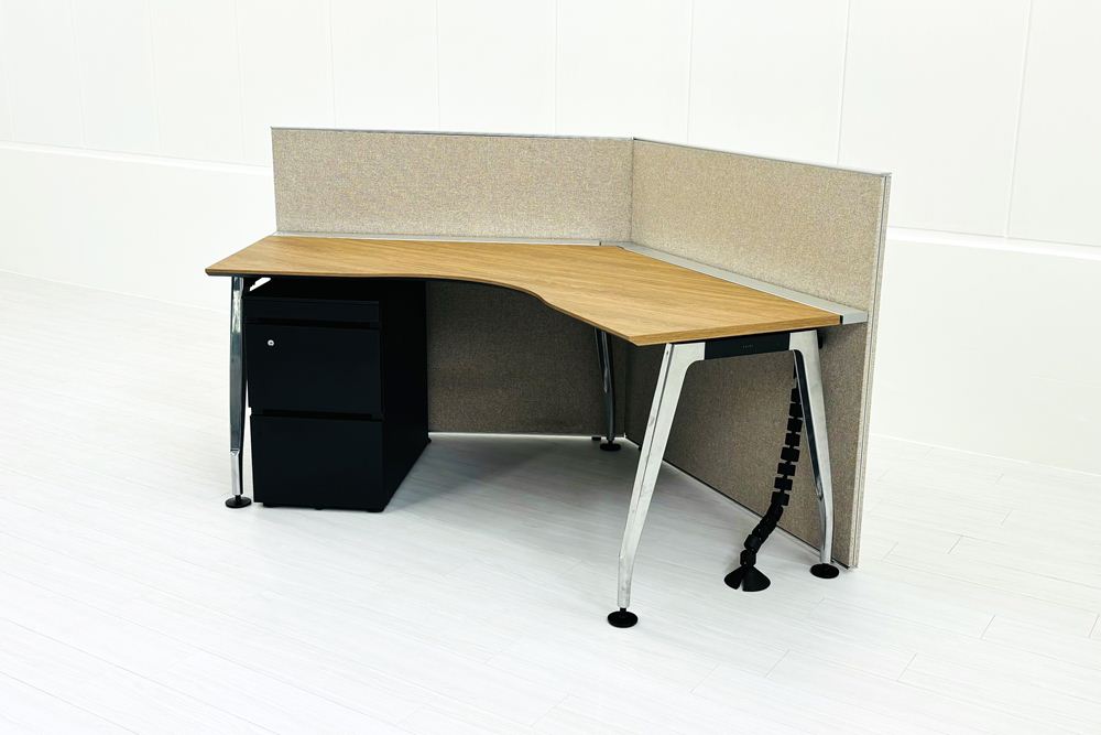 コクヨ サイビ SAIBI ブーメランデスク 中古 3段ワゴン付 120° 幅1200 中古オフィス家具 1200/740/720の画像