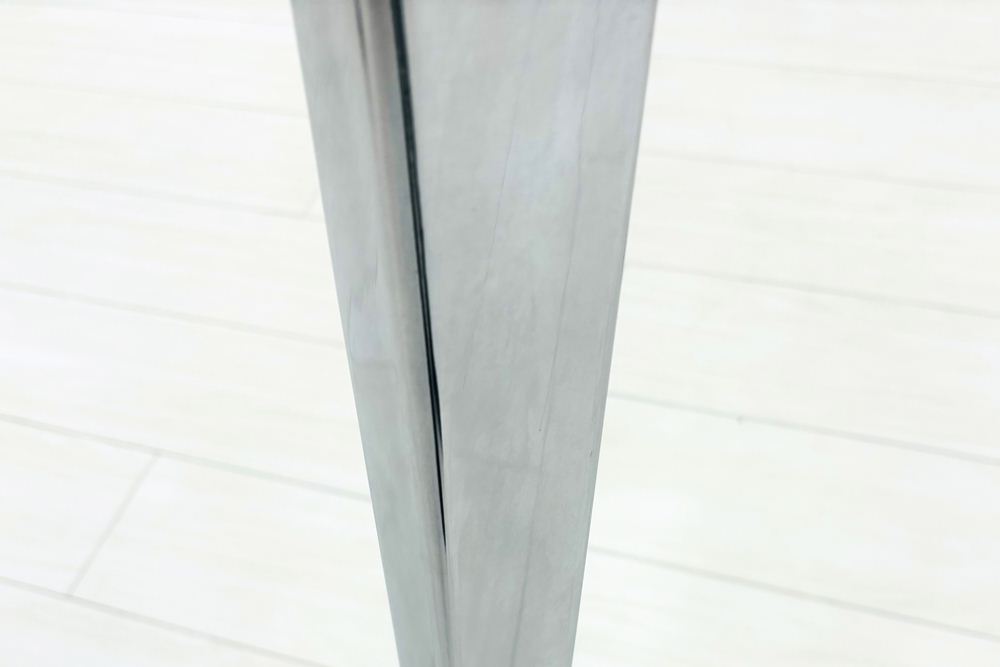 【ポリッシュ脚ピカピカ磨き有！】コクヨ サイビ SAIBI ブーメランデスク 中古 3段ワゴン付 120° 幅1200 中古オフィス家具 1200/740/720の画像