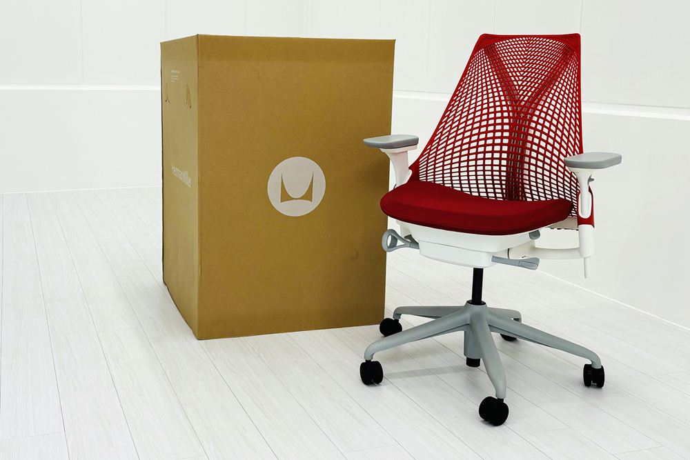 【未開封未使用品】 ハーマンミラー セイルチェア ミドルバック フルアジャスタブルアーム 可動肘 レッド 中古 Herman Miller SAYL Chair 中古オフィス家具の画像