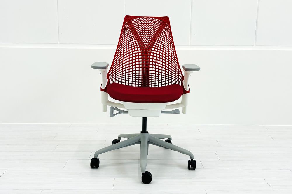 【未開封未使用品】 ハーマンミラー セイルチェア ミドルバック フルアジャスタブルアーム 可動肘 レッド 中古 Herman Miller SAYL Chair 中古オフィス家具の画像