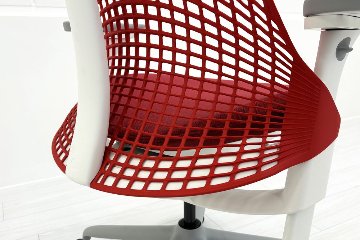 【未開封未使用品】 ハーマンミラー セイルチェア ミドルバック フルアジャスタブルアーム 可動肘 レッド 中古 Herman Miller SAYL Chair 中古オフィス家具の画像