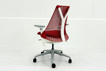 【未開封未使用品】 ハーマンミラー セイルチェア ミドルバック フルアジャスタブルアーム 可動肘 レッド 中古 Herman Miller SAYL Chair 中古オフィス家具の画像