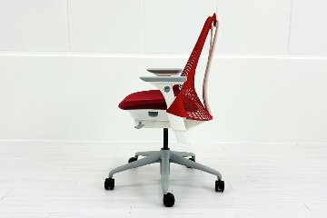 【未開封未使用品】 ハーマンミラー セイルチェア ミドルバック フルアジャスタブルアーム 可動肘 レッド 中古 Herman Miller SAYL Chair 中古オフィス家具の画像