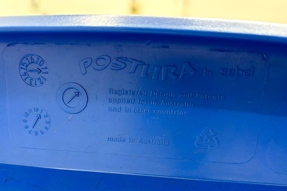 【4脚セット】 sebel Postura Postura+ ミーティングチェア スタッキングチェア 中古 会議椅子 ガーデンチェア 中古オフィス家具 ブルーの画像