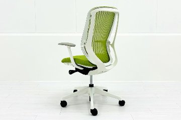 オカムラ シルフィーチェア 中古 2021年製 ハイバック 固定肘 OKAMURA Sylphy 中古オフィス家具 ライムグリーンの画像