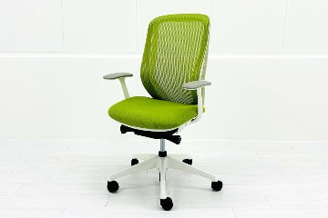 オカムラ シルフィーチェア 中古 2021年製 ハイバック 固定肘 OKAMURA Sylphy 中古オフィス家具 ライムグリーンの画像
