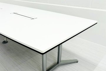 オカムラ ラティオ 中古 大型会議テーブル 幅3200 RATIO ミーティングテーブル 舟形天板 中古オフィス家具 3200/1200/720の画像