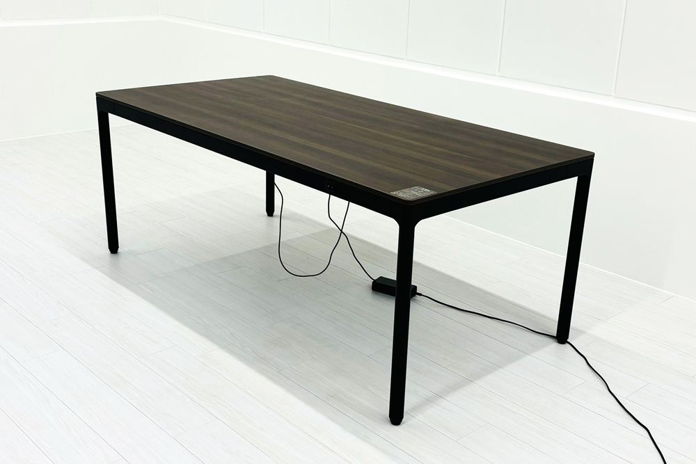 中古 電動机 オカムラ スイフト クアトロ Swift IV 昇降テーブル 幅1800 ミーティングテーブル 中古オフィス家具 1800/900/700～1150の画像