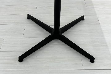 角テーブル 中古 休憩室用テーブル ミーティングテーブル 中古オフィス家具 800/800/720 木目の画像