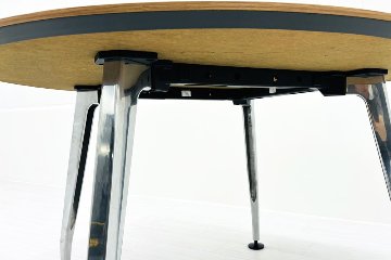 コクヨ サイビ 丸テーブル 中古 小型会議テーブル 幅1200 会議机 ミーティングテーブル 中古オフィス家具 1200/1200/720の画像