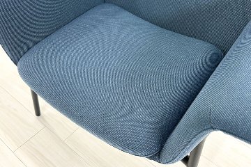 コクヨ ノーション 中古 2021年製 KOKUYO Notion ミーティングチェア 中古オフィス家具 多目的チェア ブルーの画像