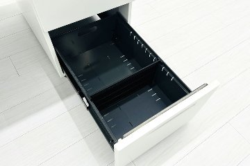 【4台セット】 コクヨ is 中古 両袖デスク 両袖机 中古事務机 中古オフィス家具 ホワイト 1400/650/720の画像