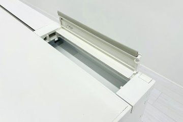 【4台セット】 コクヨ is 中古 両袖デスク 両袖机 中古事務机 中古オフィス家具 ホワイト 1400/650/720の画像