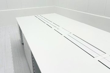 【4台セット】 コクヨ is 中古 両袖デスク 両袖机 中古事務机 中古オフィス家具 ホワイト 1400/650/720の画像