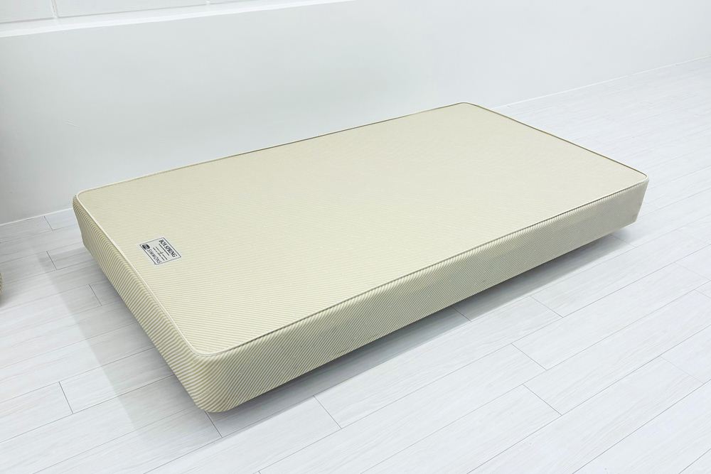【土浦市倉庫引き取り限定】 土曜日引取可 シモンズ ベッド 中古 展示品 幅1100mm SIMMONS ビューティーレスト シングル 中古オフィス家具 1100/1950/460の画像