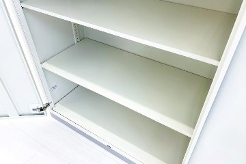 【上下セット】 両開き書庫 3段両開き書庫 中古 プラス ホワイト キャビネット 中古オフィス家具 900/450/2150の画像
