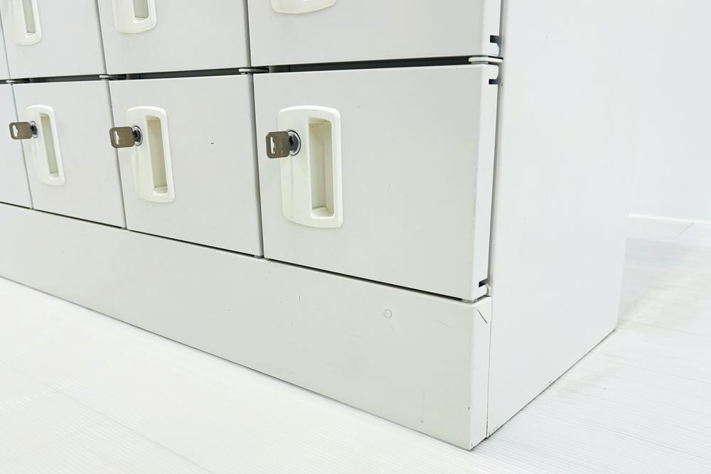 50人用 SEIKO 生興 小物入れロッカー 中古 貴重品ロッカー 貴重品保管庫 中古オフィス家具 1000/300/1600 シリンダー錠の画像