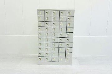 50人用 SEIKO 生興 小物入れロッカー 中古 貴重品ロッカー 貴重品保管庫 中古オフィス家具 1000/300/1600 シリンダー錠の画像